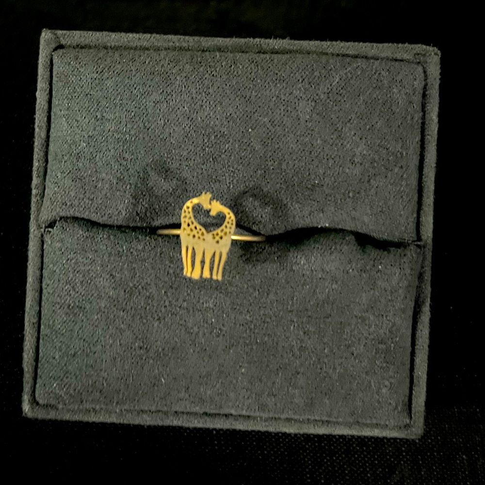 Resizable Giraffe Ring
